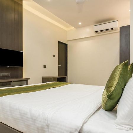 Hotel Oyster Suite Andheri West Bombaim Exterior foto