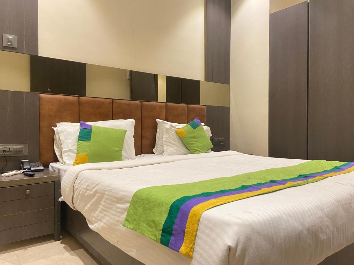 Hotel Oyster Suite Andheri West Bombaim Exterior foto