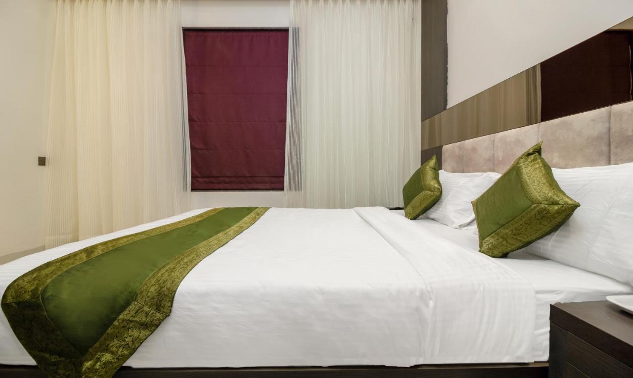 Hotel Oyster Suite Andheri West Bombaim Exterior foto